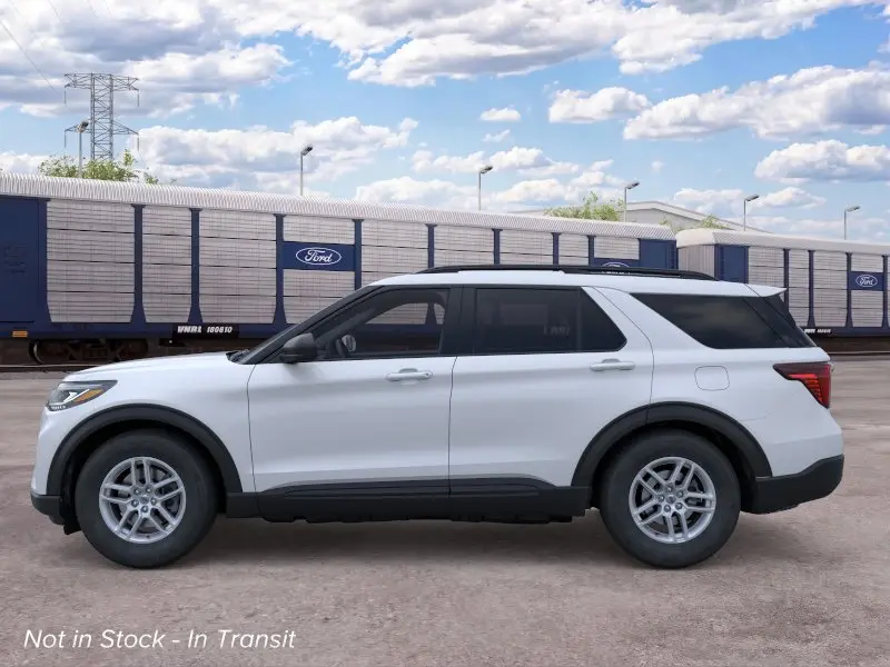 2026 Ford Explorer Active 4WD photo 3