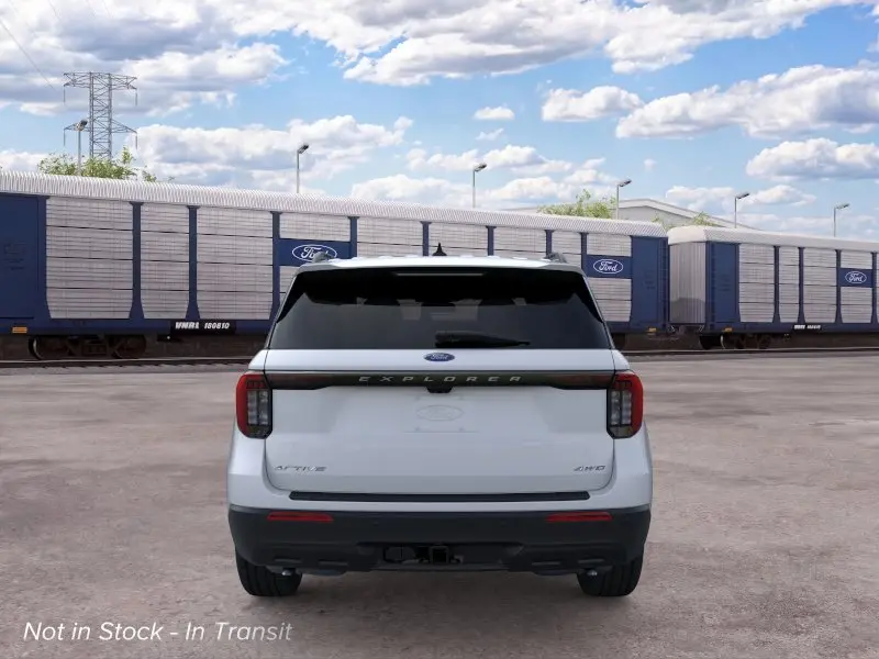 2026 Ford Explorer Active 4WD photo 5