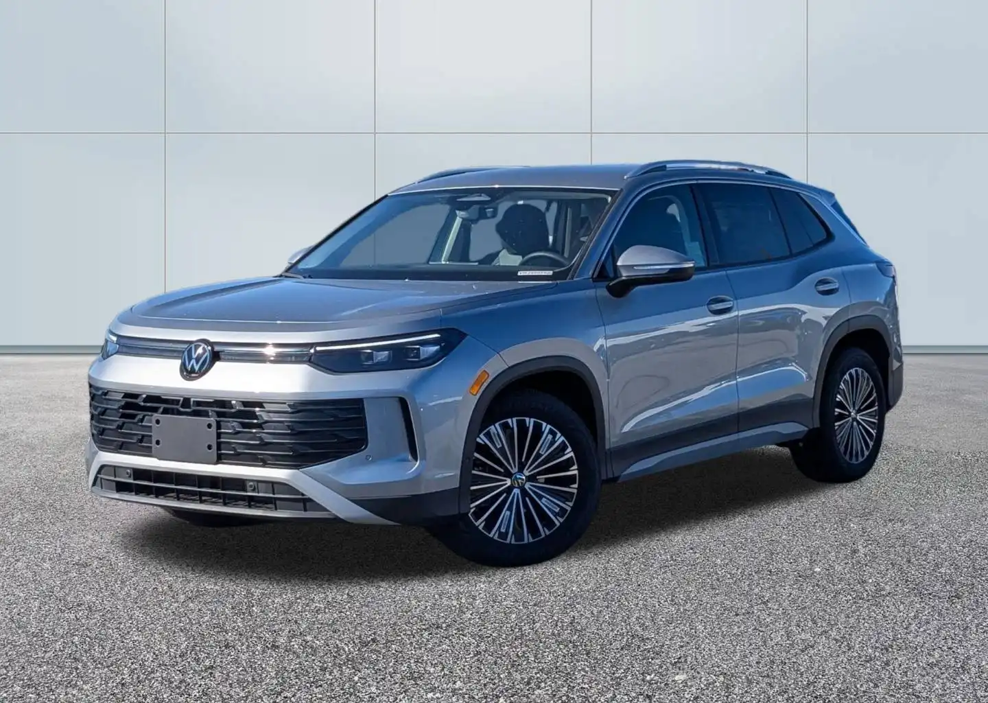 2026 Volkswagen Tiguan 2.0T S's photo