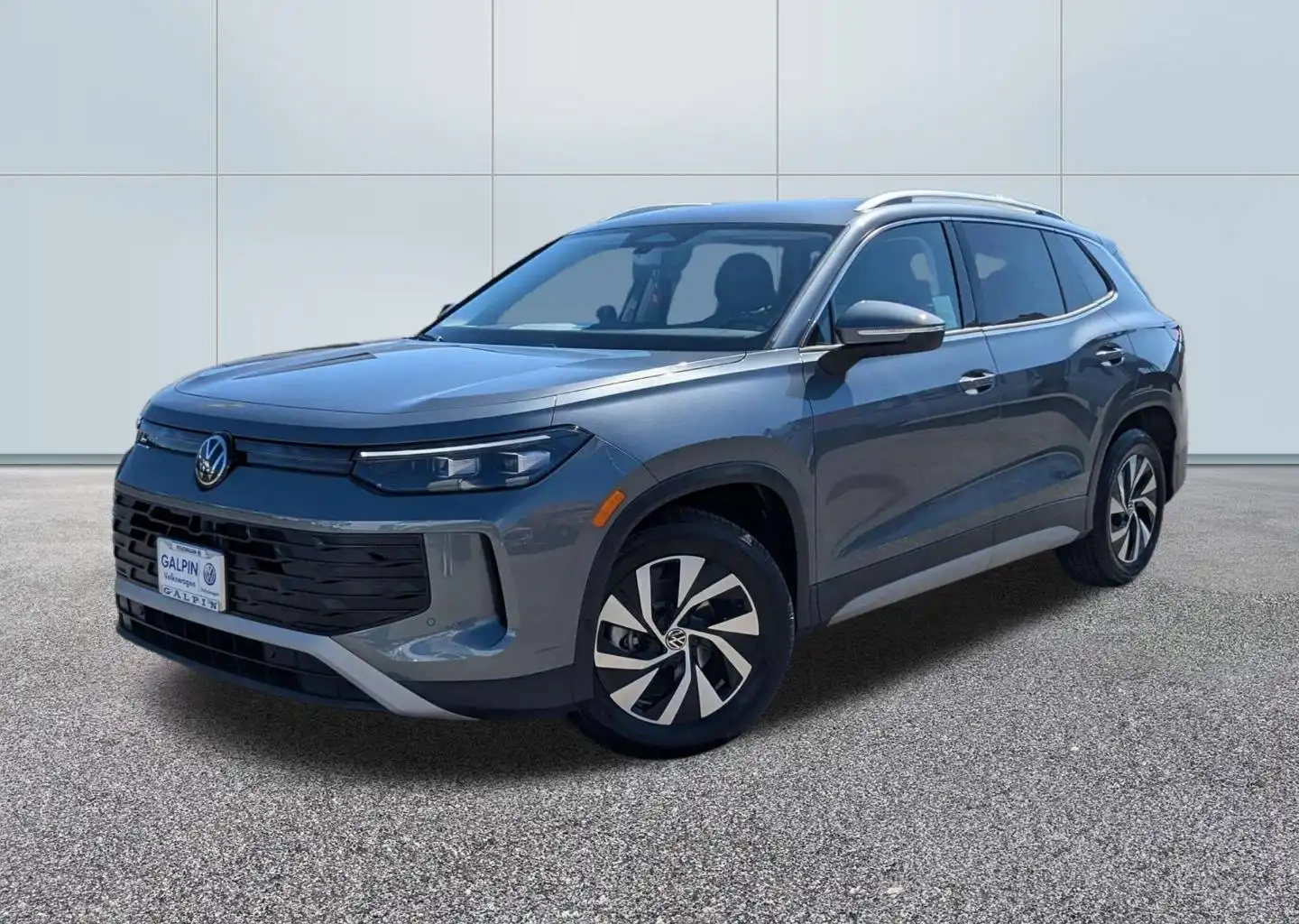 2026 Volkswagen Tiguan 2.0T S's photo