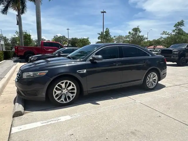 2017 Ford Taurus Limited FWD's photo