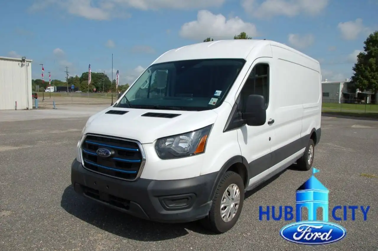 2023 Ford E-Transit BEV 350 Med Roof 148 WB's photo