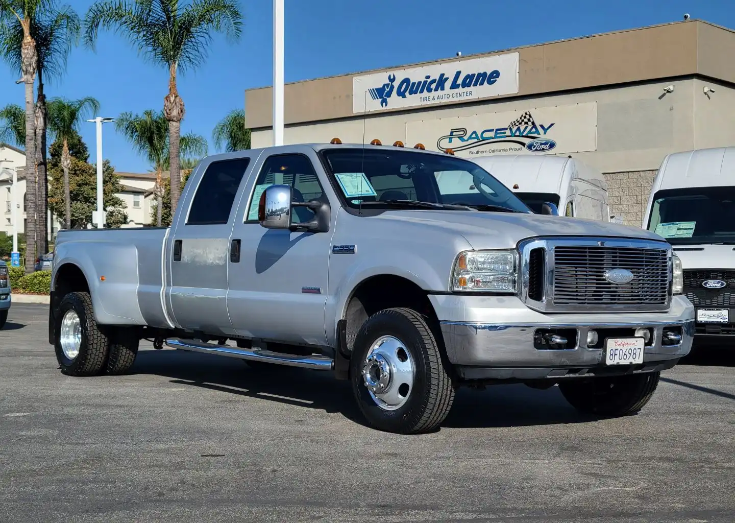 2007 Ford F-350 Lariat 4x4 Crew Cab 156-In DRW's photo