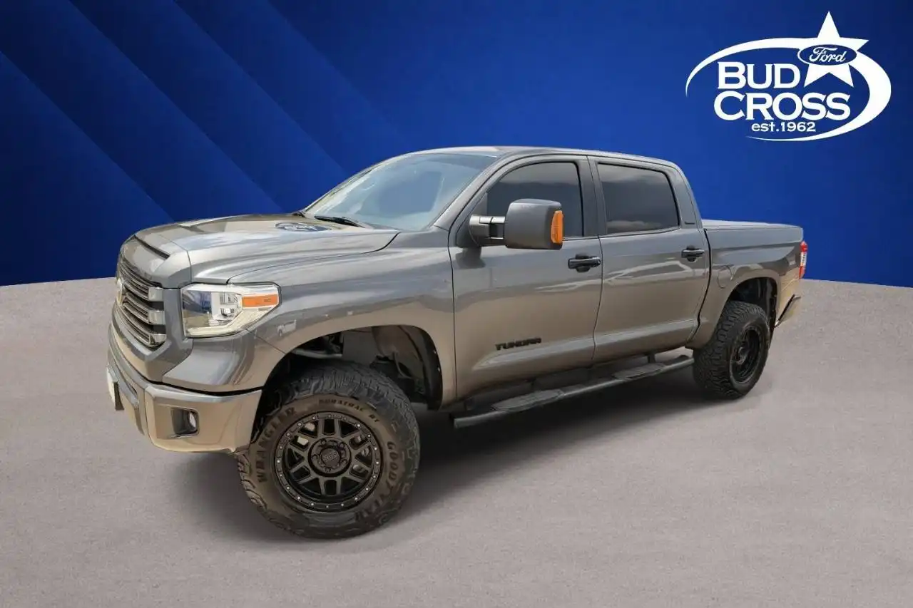 2021 Toyota Tundra Limited 5.7L 4WD Crew Max Short Bed's photo