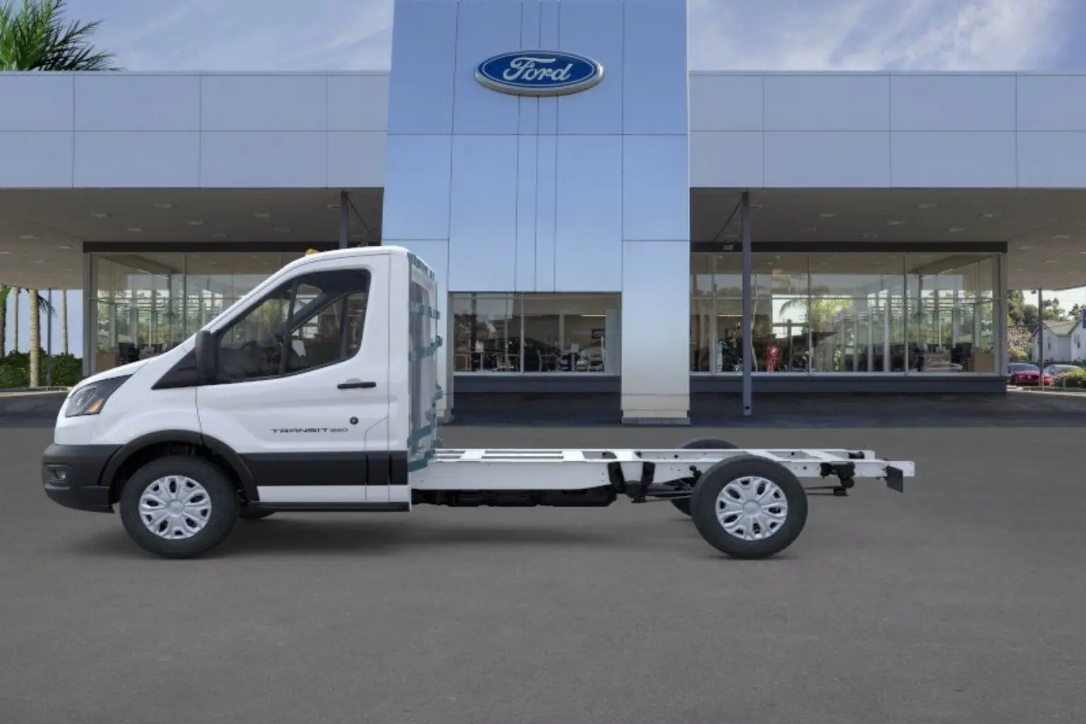 2026 Ford Transit T350 SRW 138 WB photo 3