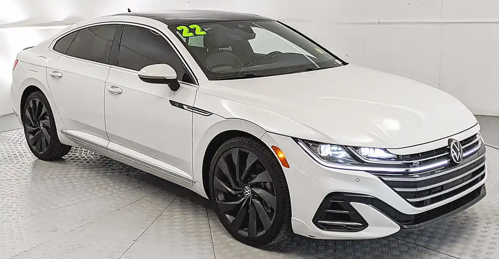 2022 Volkswagen Arteon SEL R-Line with 4Motion's photo