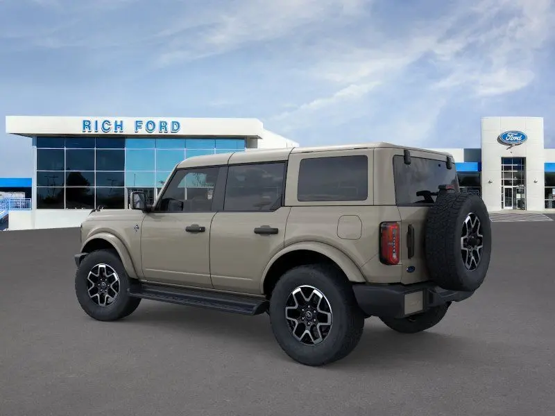 2026 Ford Bronco Outer Banks 4x4 photo 4