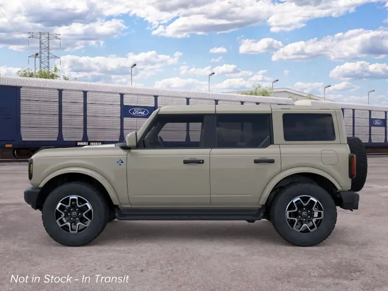 2026 Ford Bronco Outer Banks 4x4 photo 3
