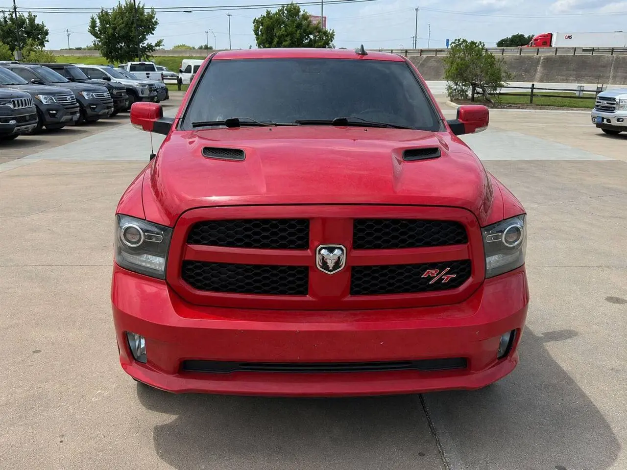 2015 RAM 1500 Sport Regular Cab photo 5