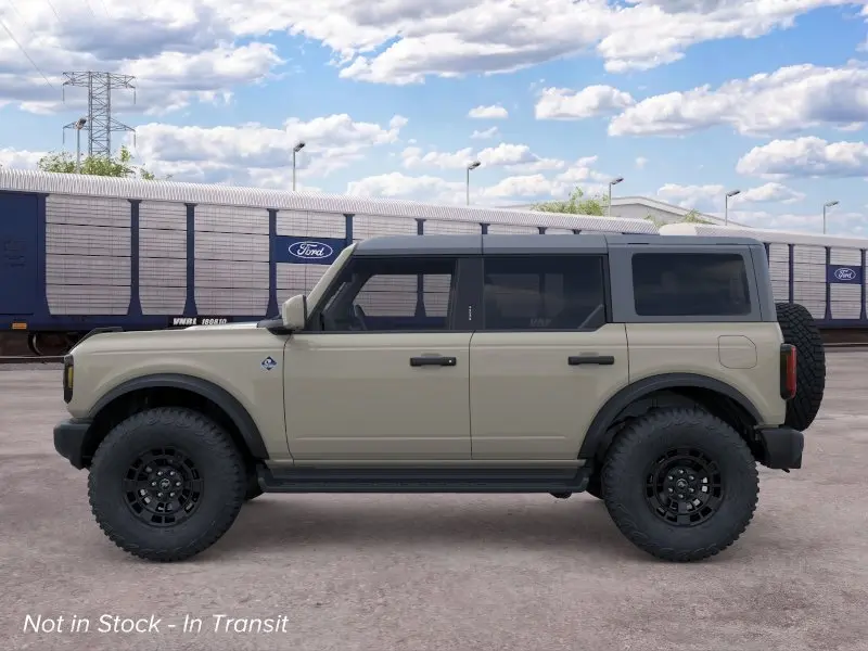 2026 Ford Bronco Outer Banks 4x4 photo 3
