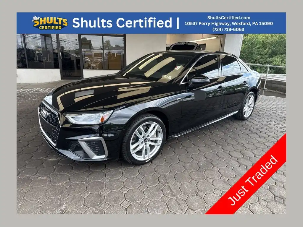 2020 Audi A4 45 quattro S tronic Premium's photo