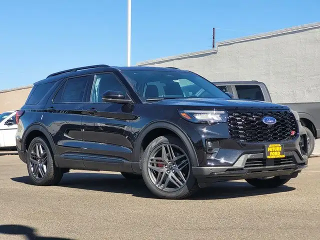 2026 Ford Explorer ST 4WD photo 1