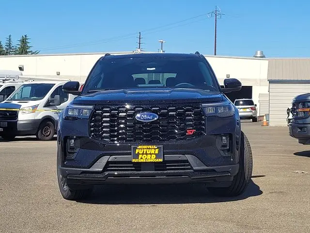 2026 Ford Explorer ST 4WD photo 3