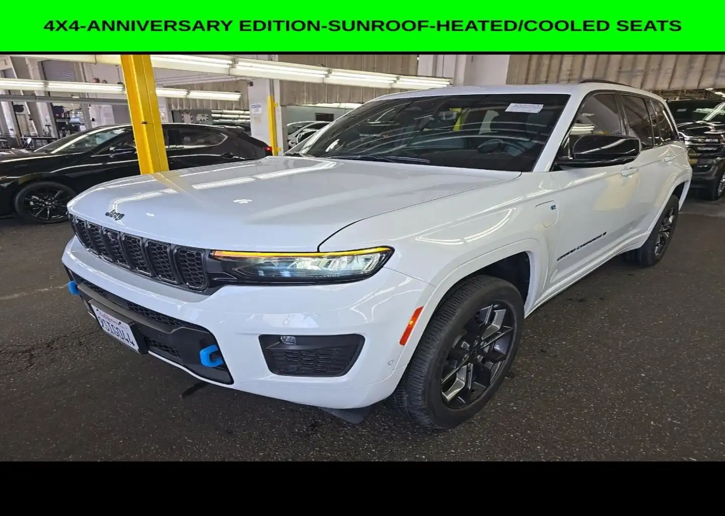 2025 Jeep Grand Cherokee Anniversary Edition 4xe 4x4's photo