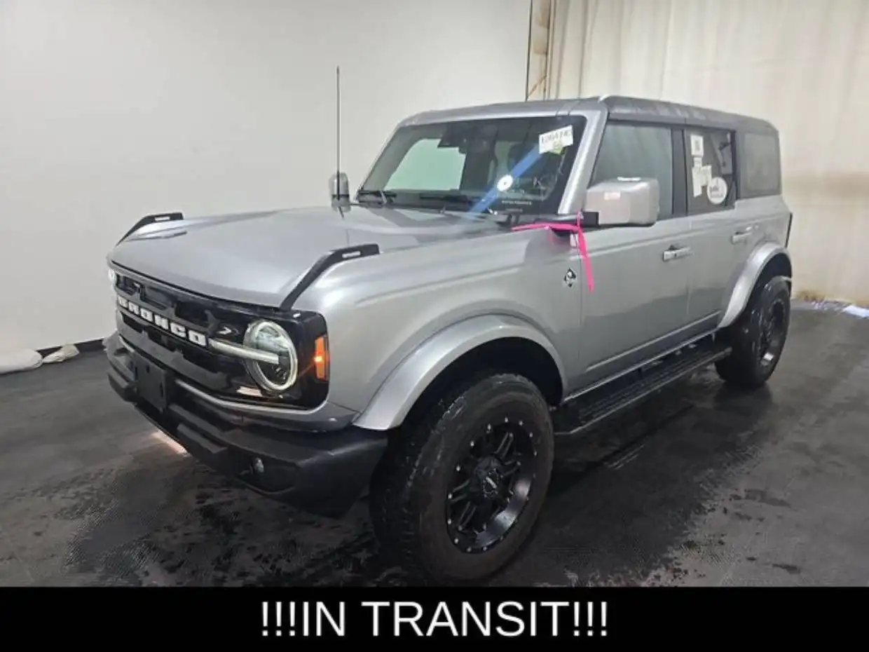 2023 Ford Bronco Outer Banks Advanced 4WD 4-door's photo