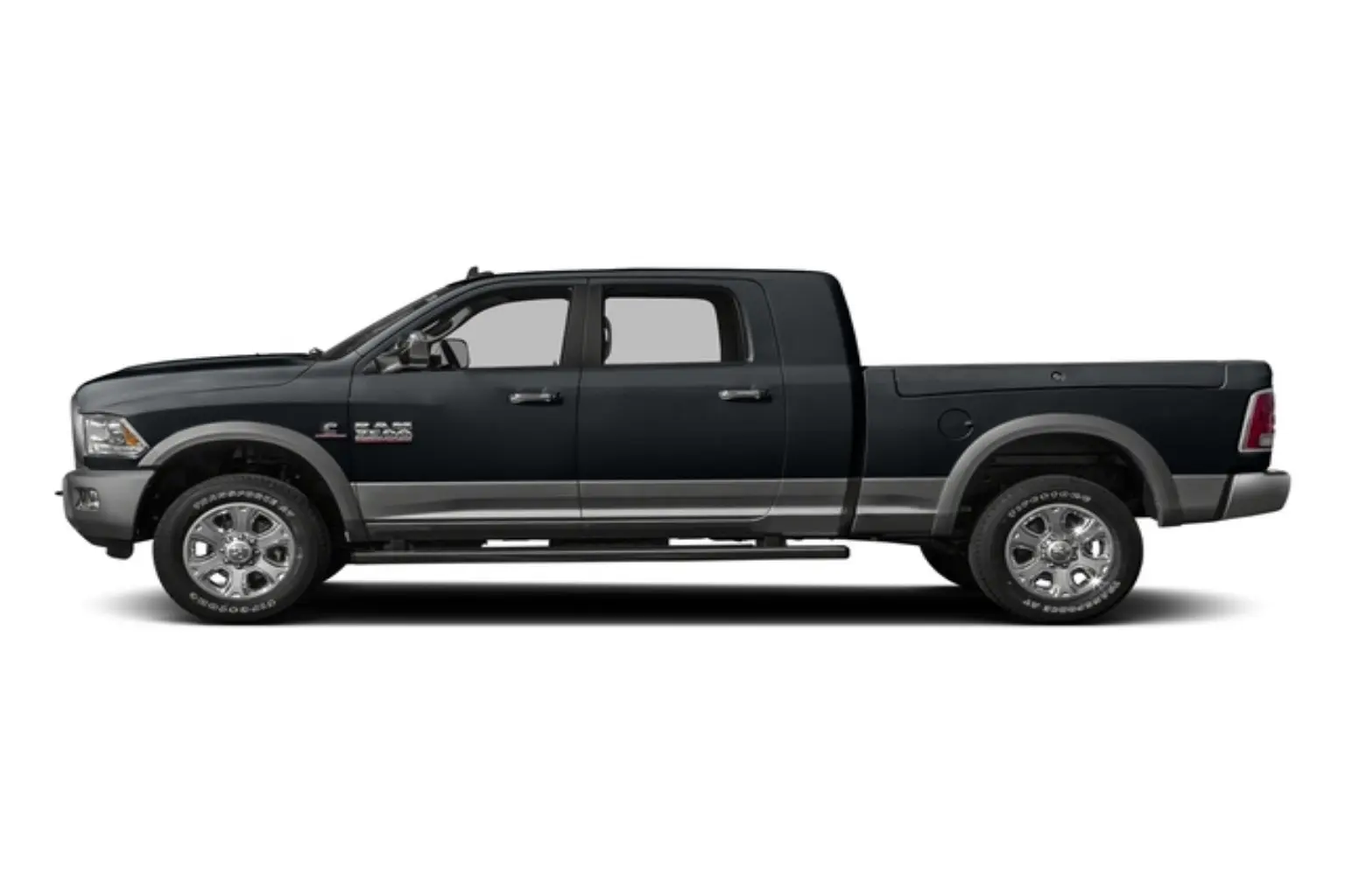 2016 RAM 3500 Laramie 4X4 Mega Cab photo 3