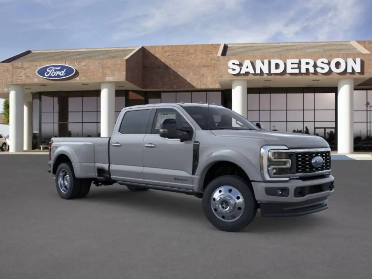 2026 Ford F-450 Platinum 4x4 Crew Cab 8' Box DRW's photo