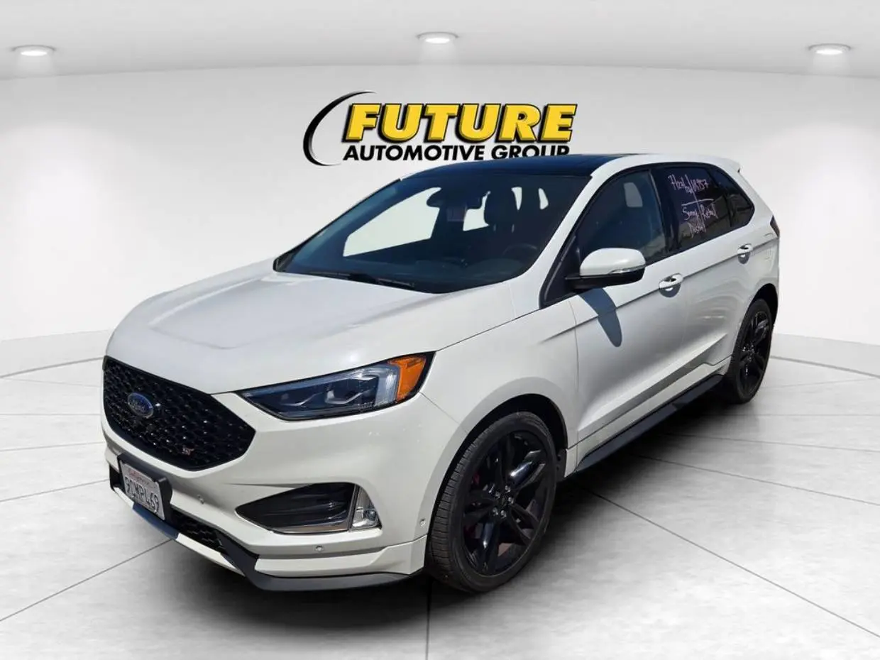 2022 Ford Edge ST AWD photo 3
