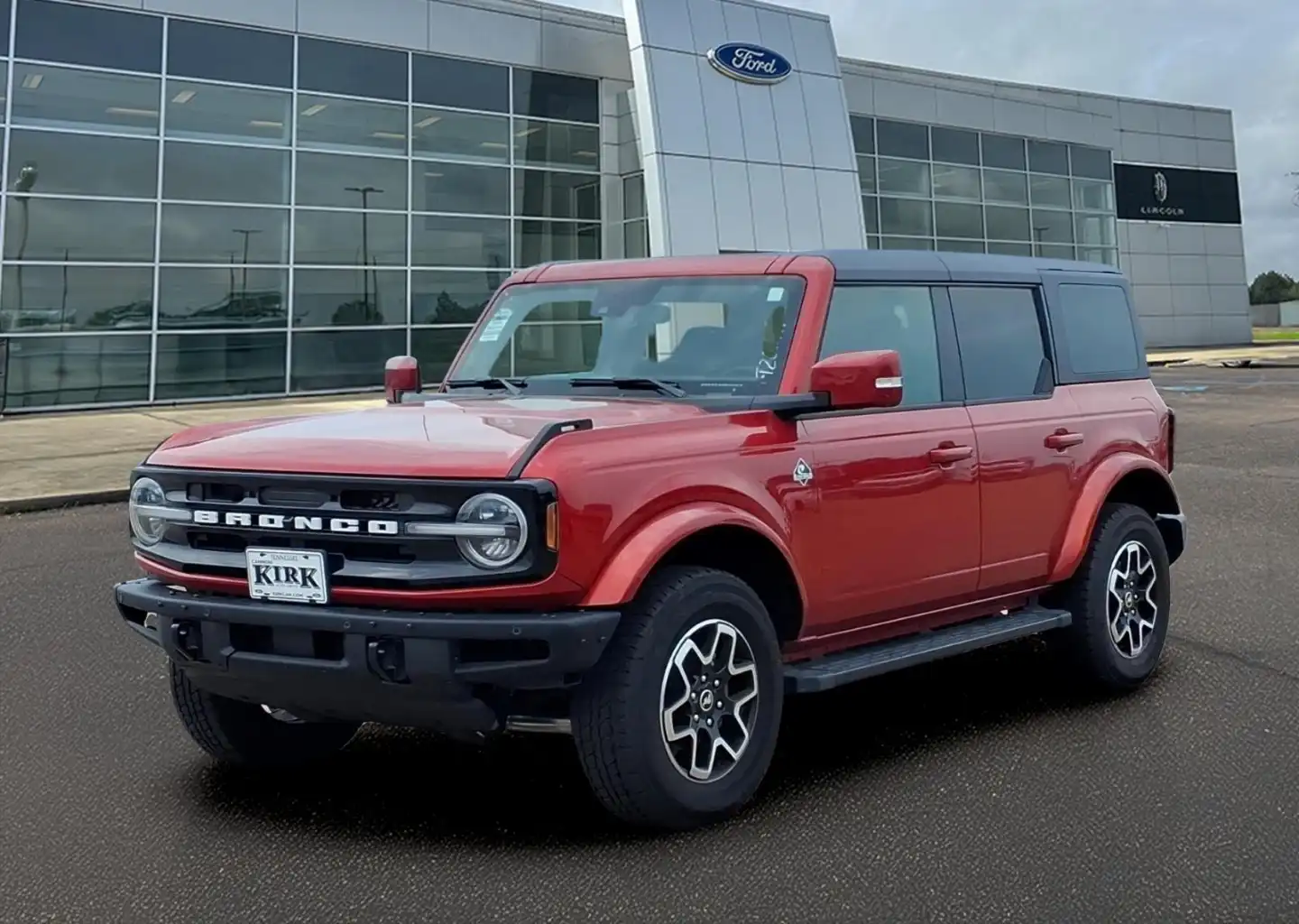 2024 Ford Bronco Outer Banks 4x4's photo
