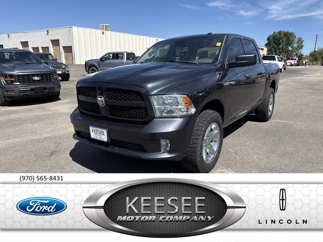 2017 RAM 1500 Express 4x4 Crew Cab 5'7's photo