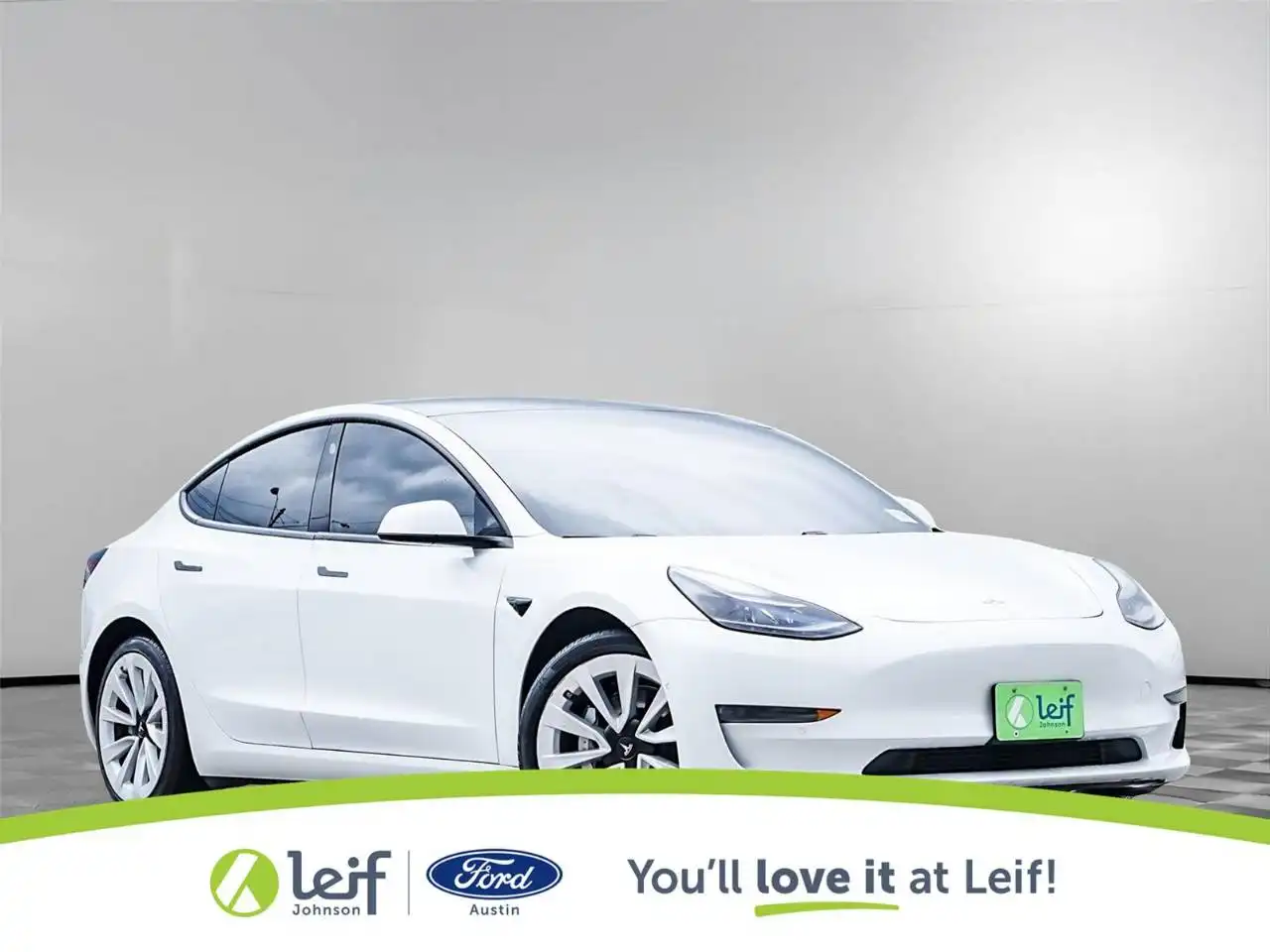 2021 Tesla Model 3 Standard Range Plus's photo