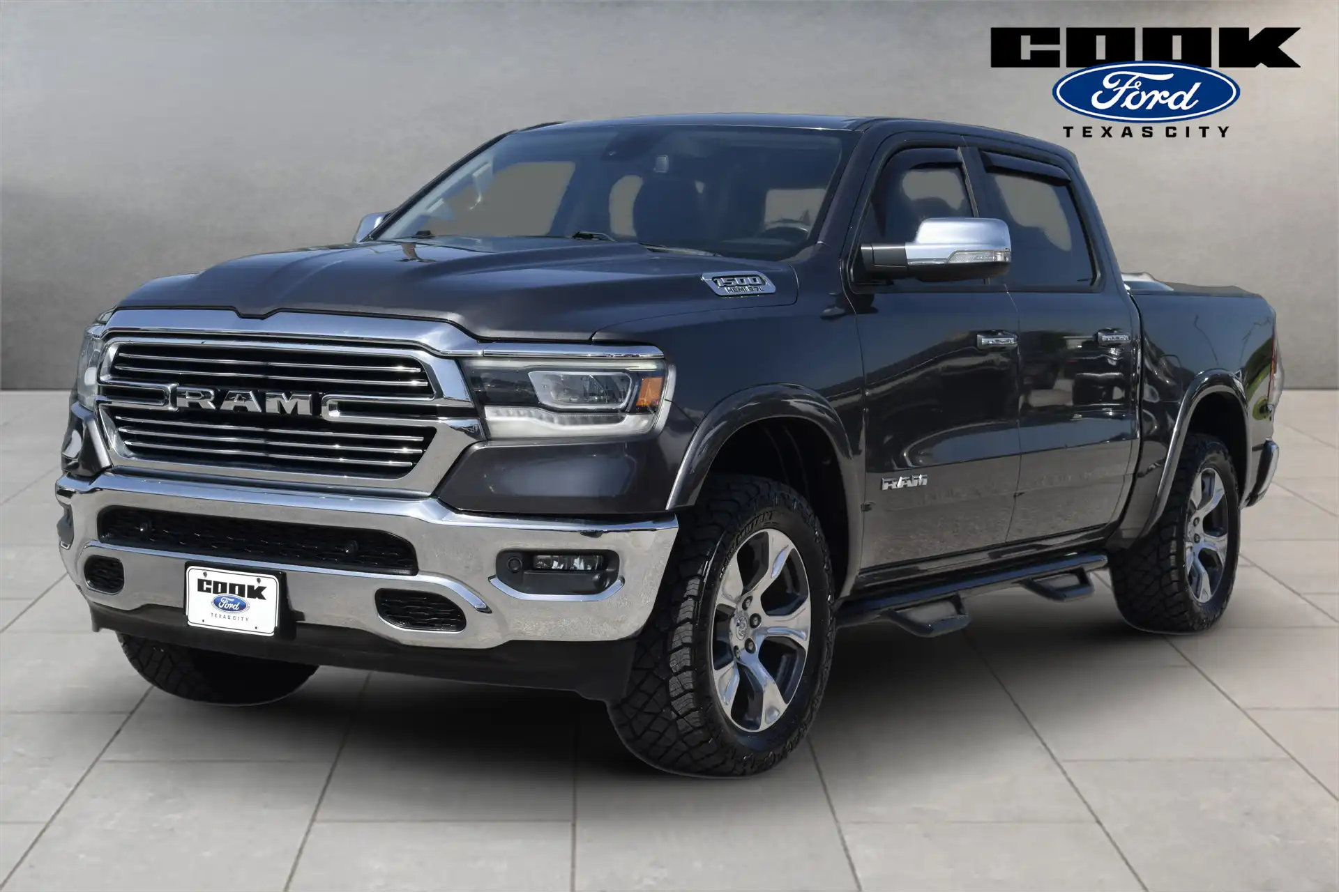 2020 RAM 1500 Laramie Crew Cab 5'7's photo
