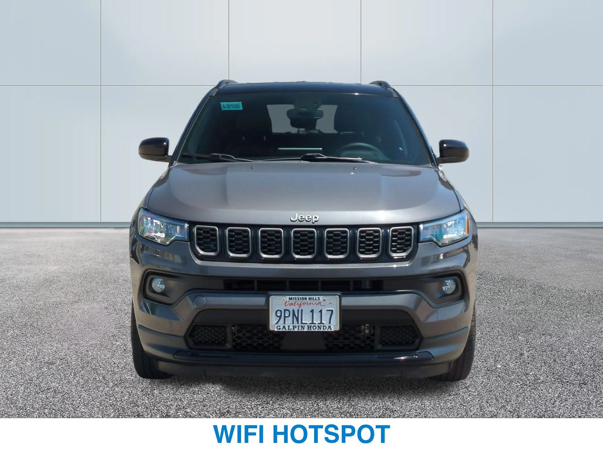 2024 Jeep Compass Latitude 4X4 photo 3