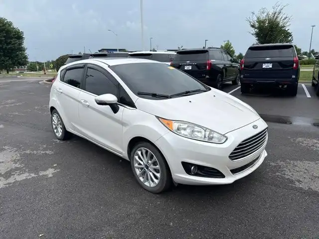 2017 Ford Fiesta Titanium Hatch's photo