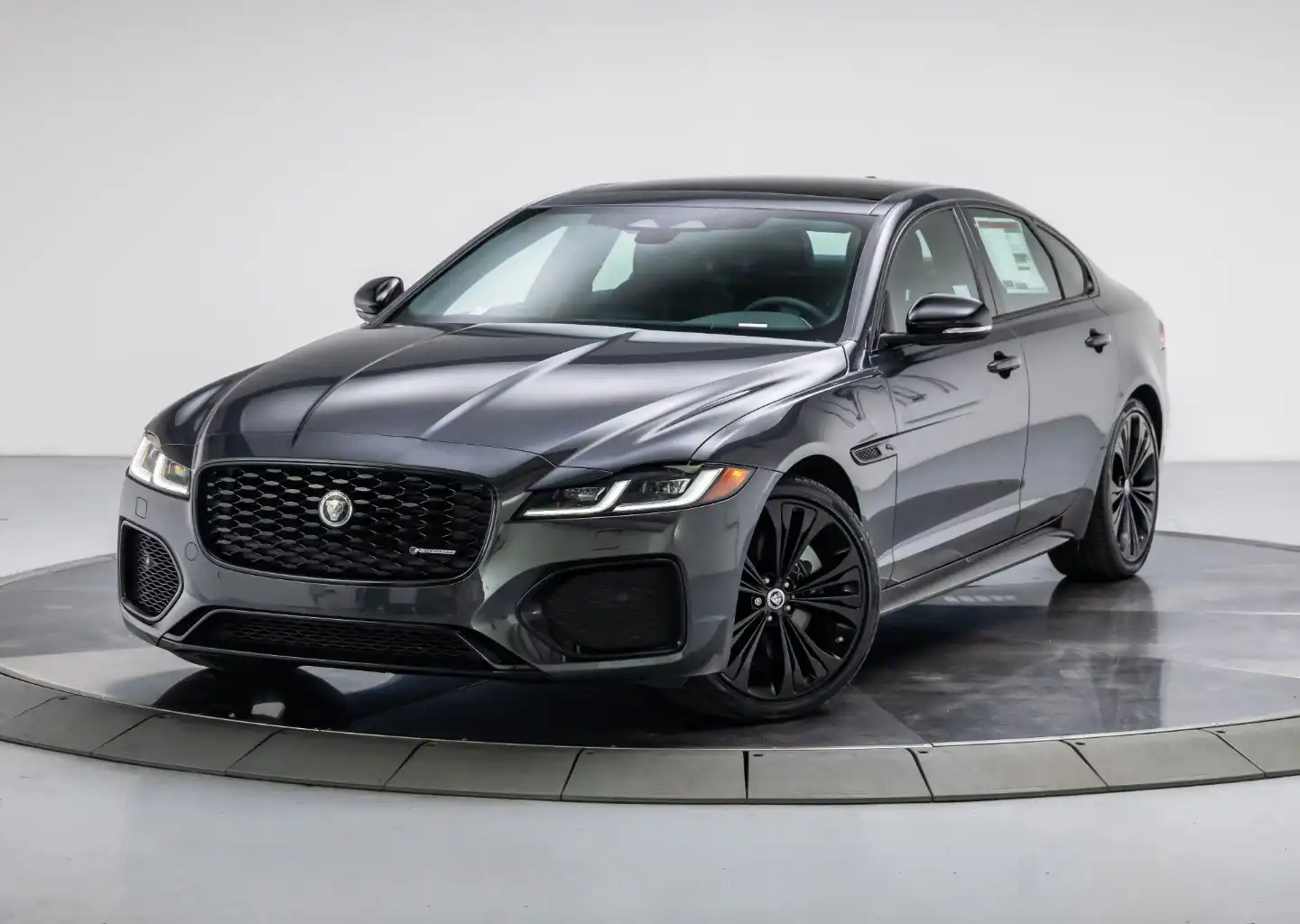 2024 Jaguar XF P300 R-Dynamic SE's photo