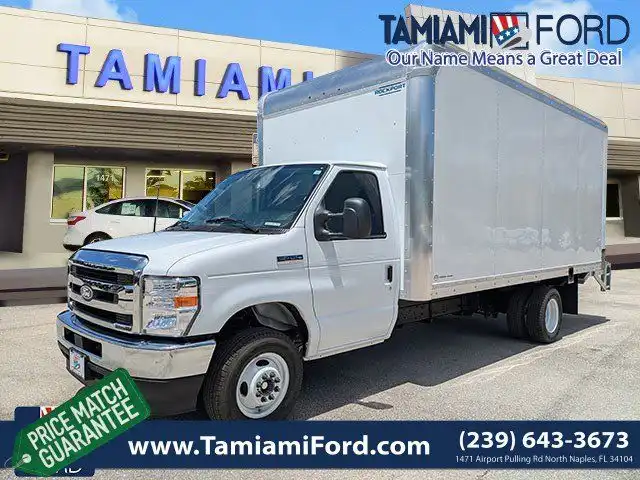 2026 Ford E-Series DRW E-450 Super Duty 176 in WB's photo