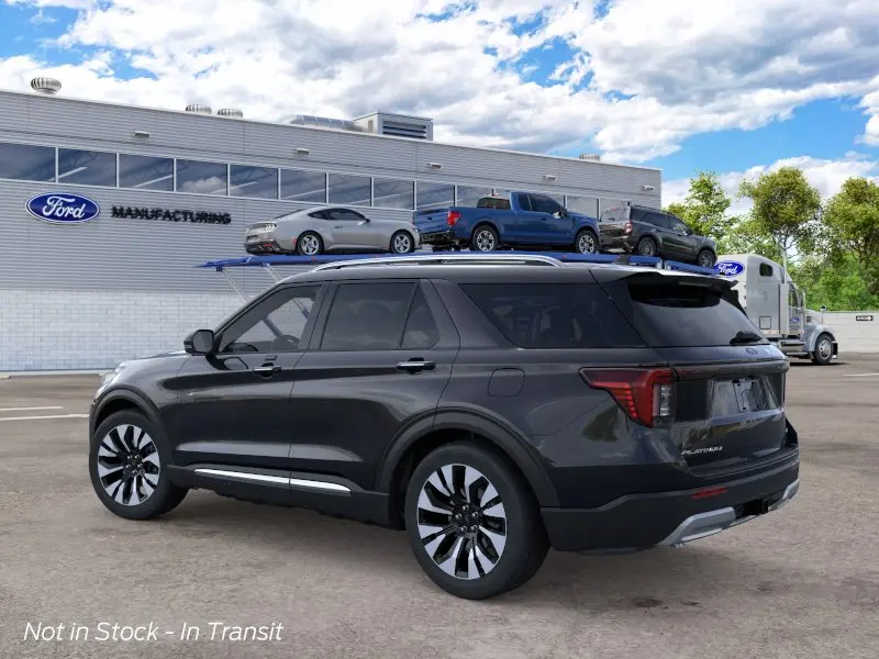 2026 Ford Explorer Platinum 4WD photo 4