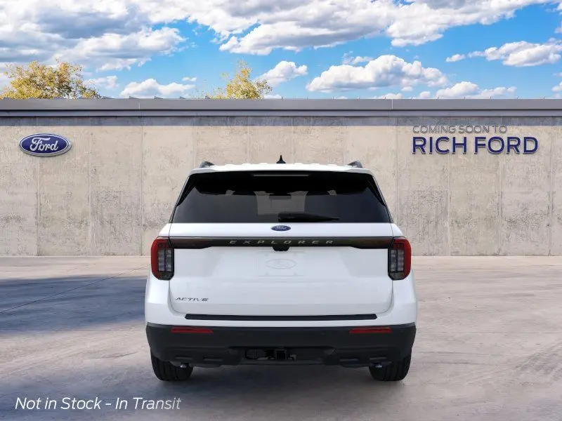 2026 Ford Explorer undefined photo 5