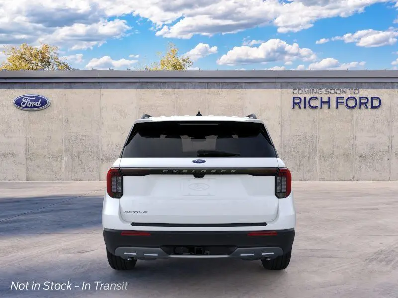 2026 Ford Explorer undefined photo 5