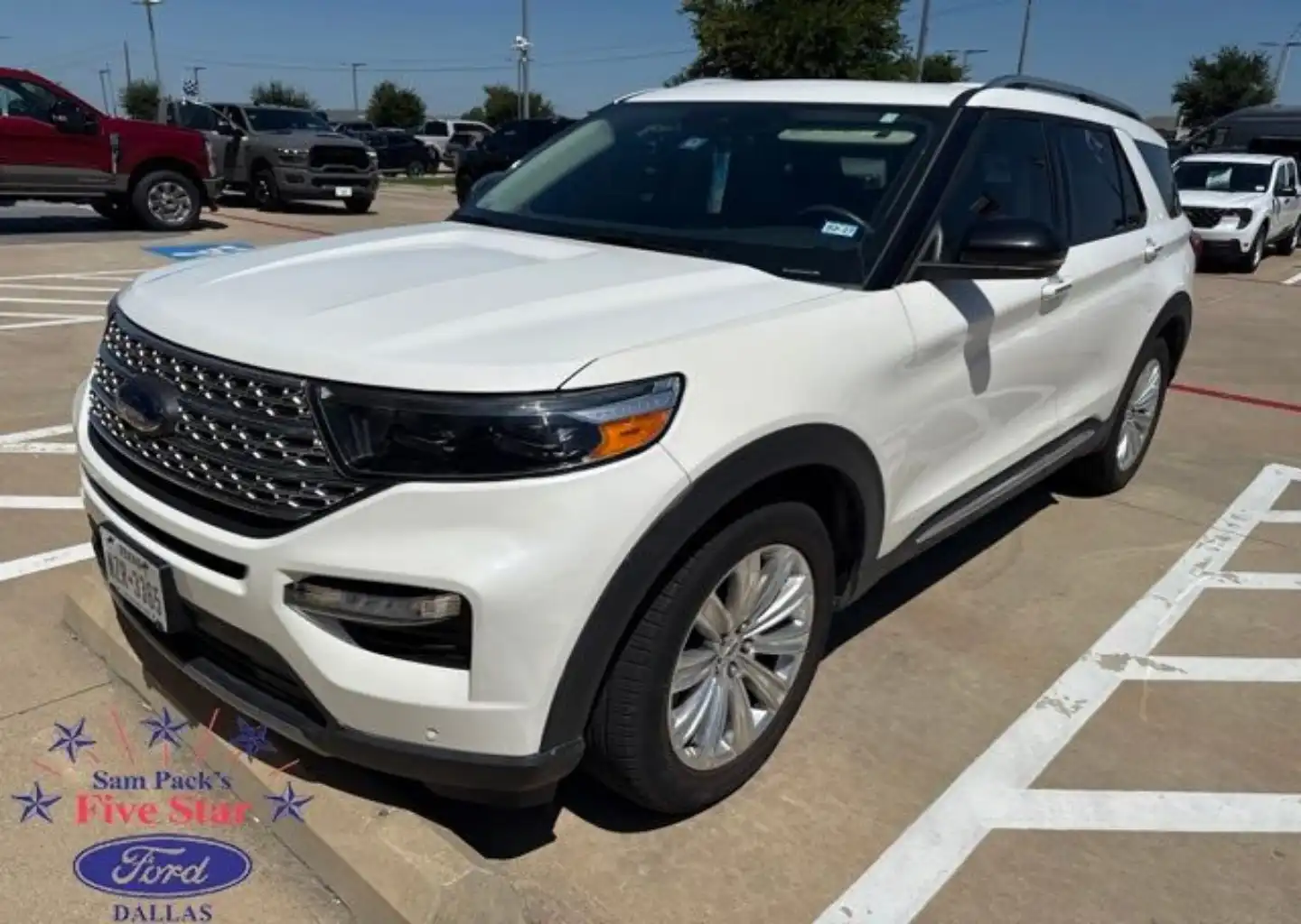 2020 Ford Explorer Limited RWD's photo
