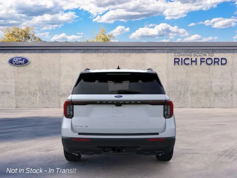2026 Ford Explorer undefined photo 5