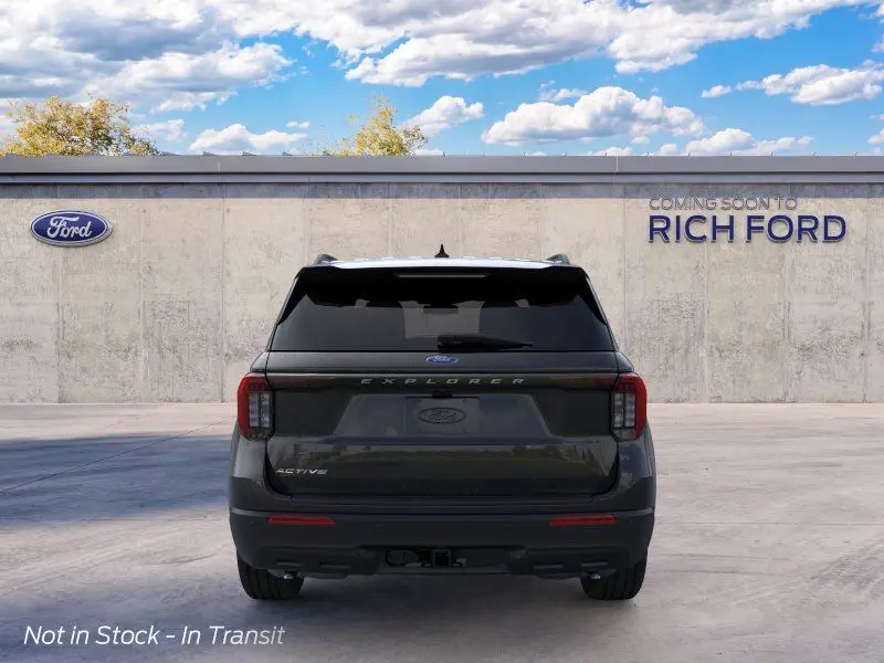 2026 Ford Explorer undefined photo 5
