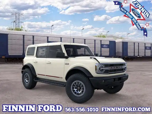 2026 Ford Bronco Outer Banks 4x4's photo