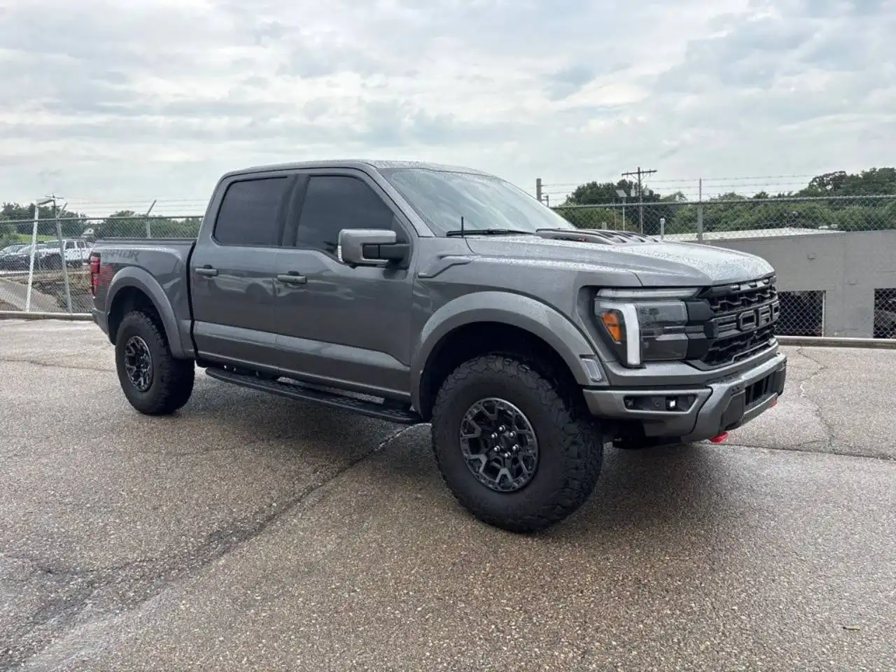 2025 Ford F-150 Raptor 4x4 SuperCrew 5-1/2 Box's photo