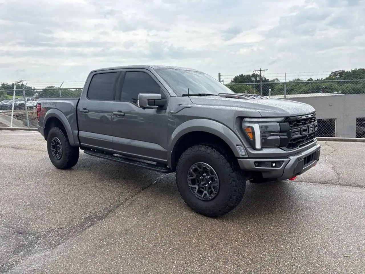 2025 Ford F-150 Raptor 4x4 SuperCrew 5-1/2 Box's photo