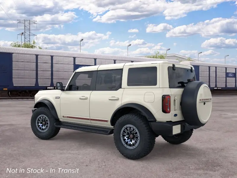 2026 Ford Bronco Outer Banks 4x4 photo 4