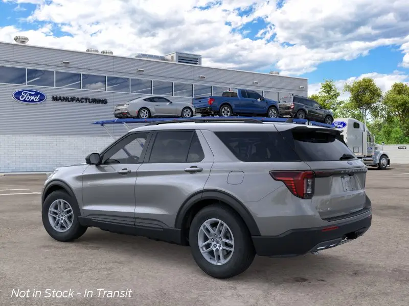 2026 Ford Explorer undefined photo 4