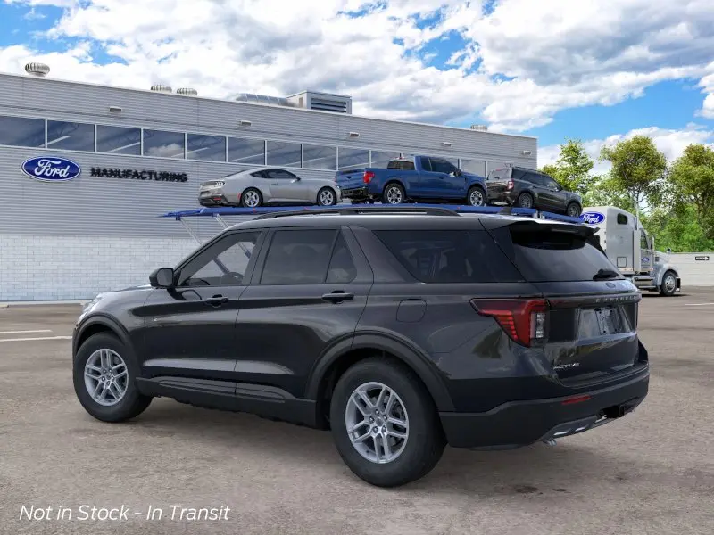 2026 Ford Explorer undefined photo 4