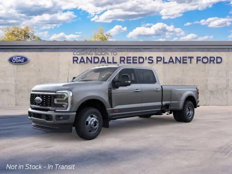 2026 Ford F-350 Platinum 4x4 Crew Cab 8' Box DRW's photo