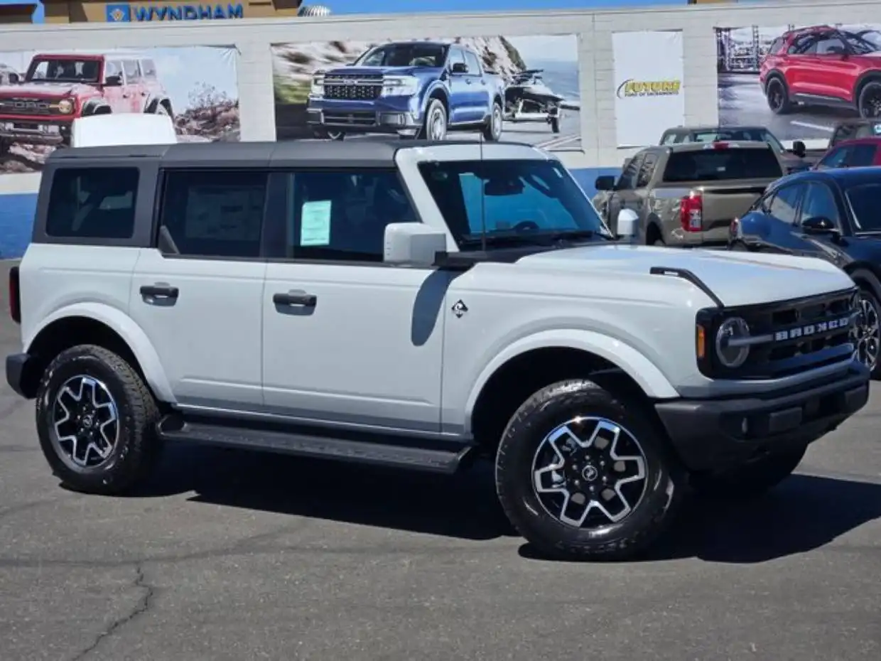 2026 Ford Bronco Outer Banks 4x4's photo