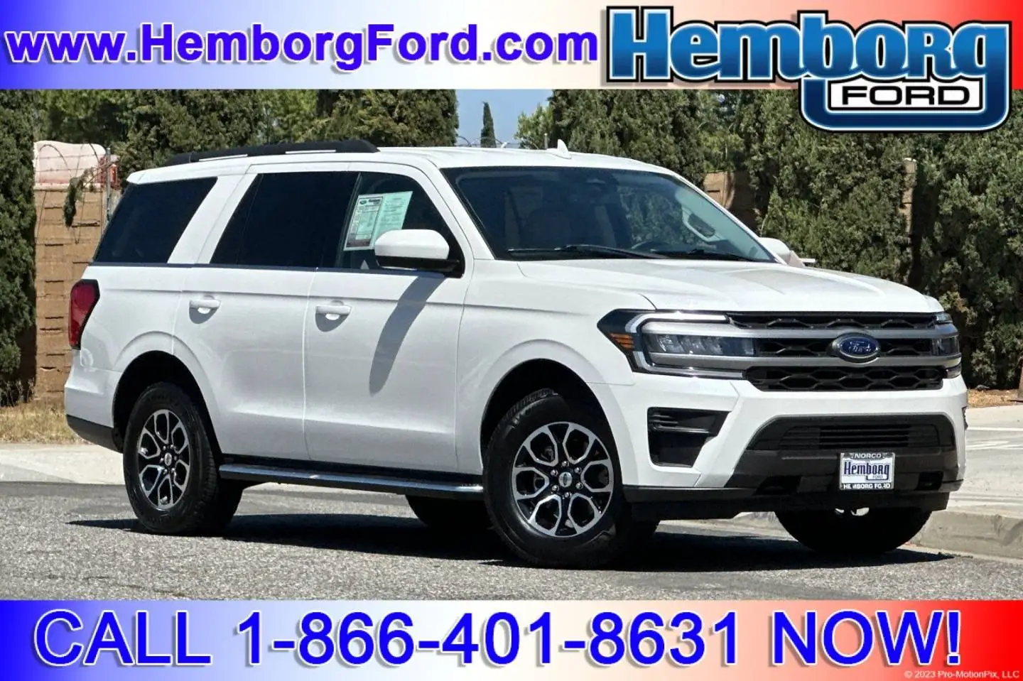 2023 Ford Expedition XLT 4x4 photo 1