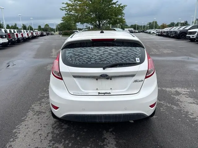 2017 Ford Fiesta Titanium Hatch photo 5