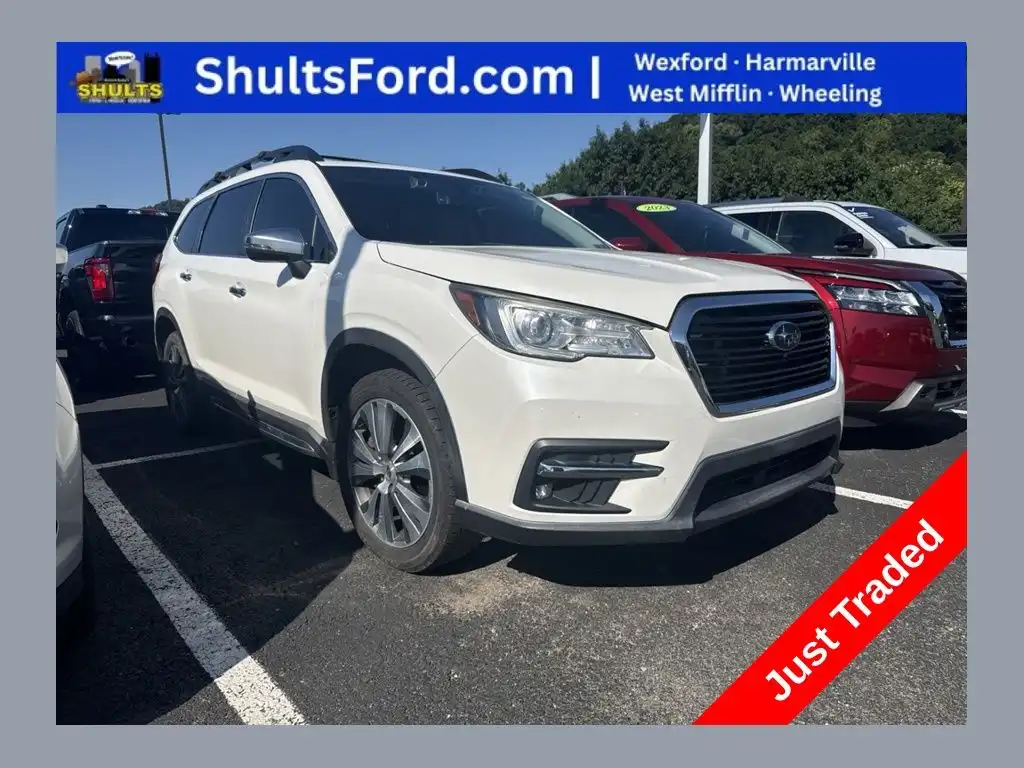 2019 Subaru Ascent Touring's photo
