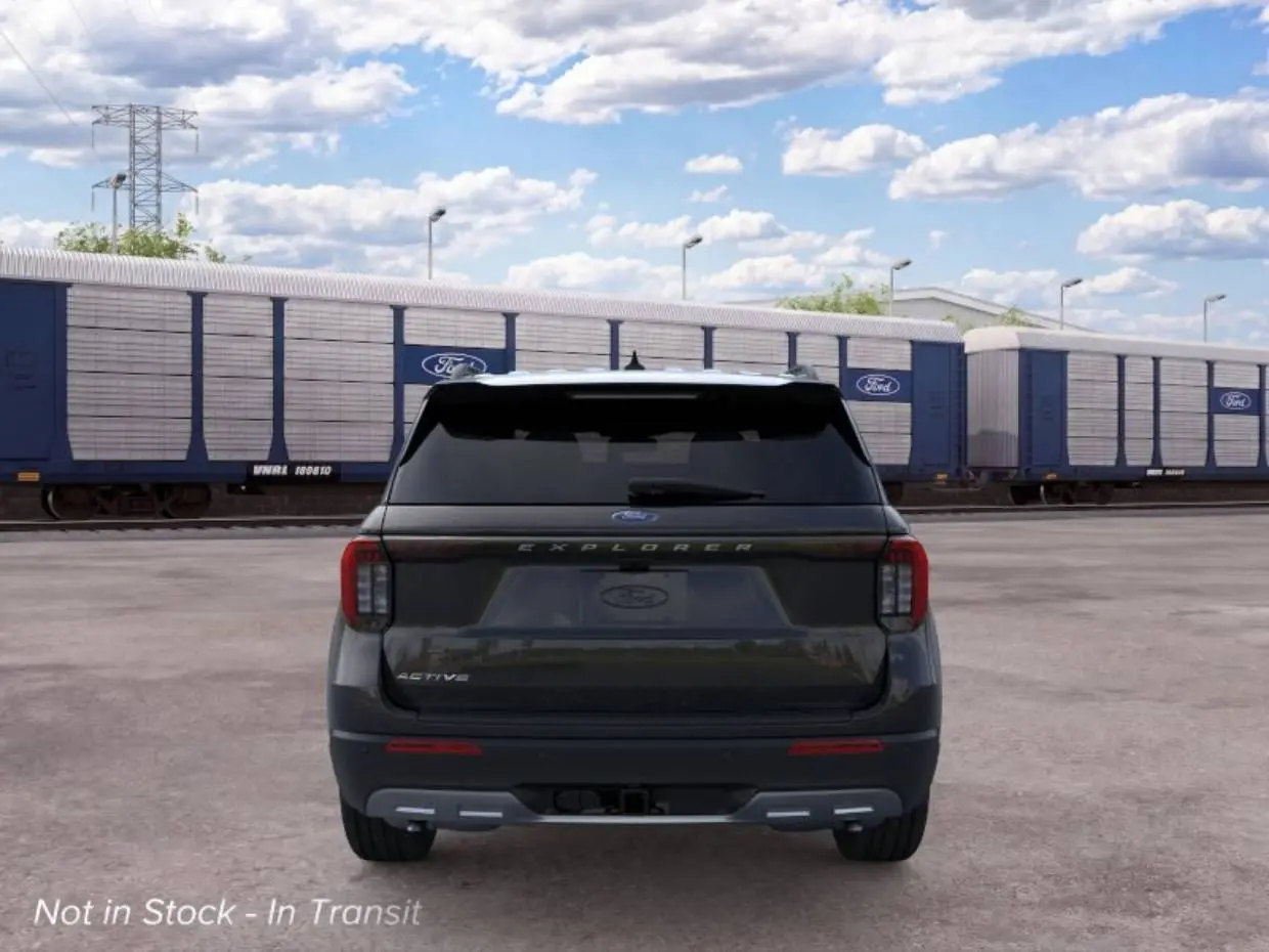2026 Ford Explorer undefined photo 5