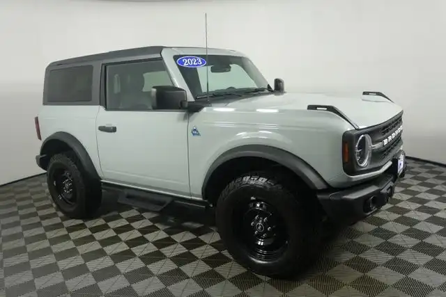 2023 Ford Bronco Black Diamond Advanced Mid (322A) 4x4's photo