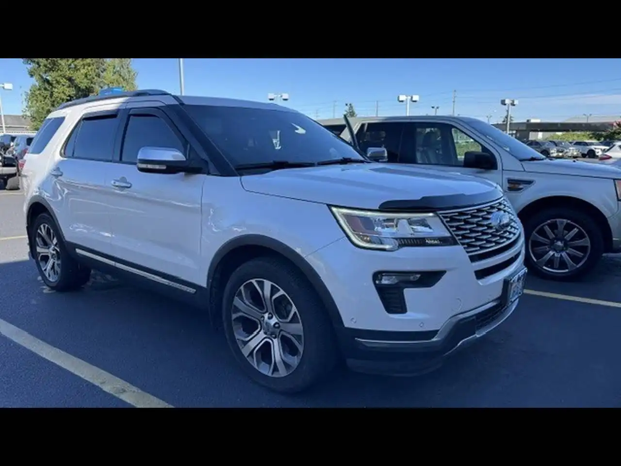 2019 Ford Explorer Platinum 4WD's photo
